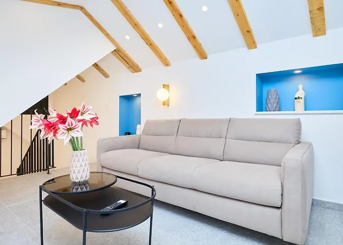 Exquisite Villa By Dominium - Old City