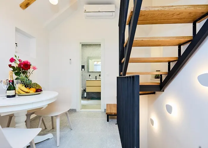 Exquisite Villa By Dominium - Old City